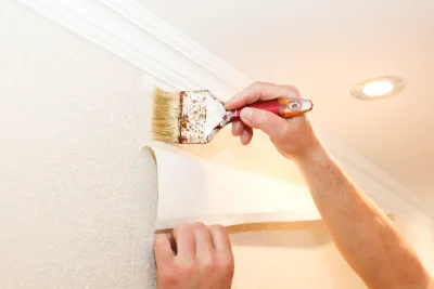 Pose de papier peint à Bessy — revêtements muraux et toiles de verre